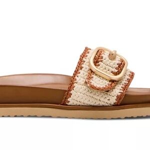 NEW IN Box Steve Madden Women's Memphis Footbed Slide Sandals 9.5 brown